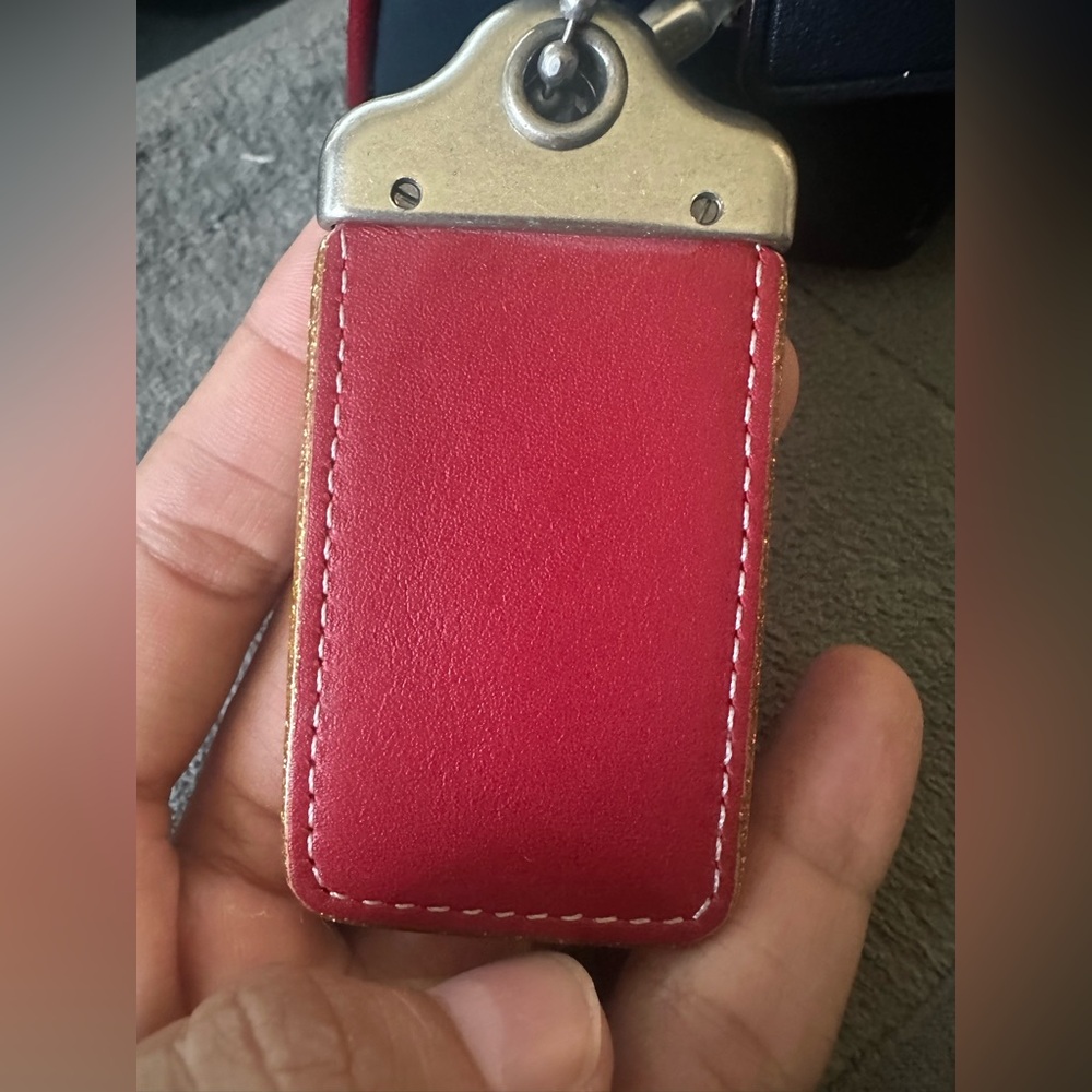 Coach Dylan Crossbody
With Embossed Sundae - Picture 11 of 11